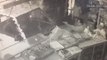 बेकरी में घुसा बेकाबू टेम्पो, CCTV में कैद हुआ हादसा