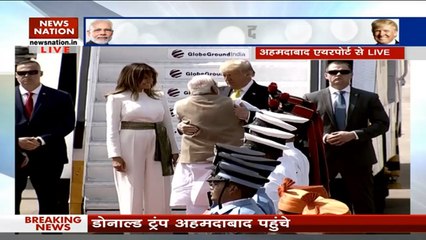 Namaste Trump Live: पीएम मोदी ने गले लगकर किया राष्ट्रपति ट्रंप का स्वागत
