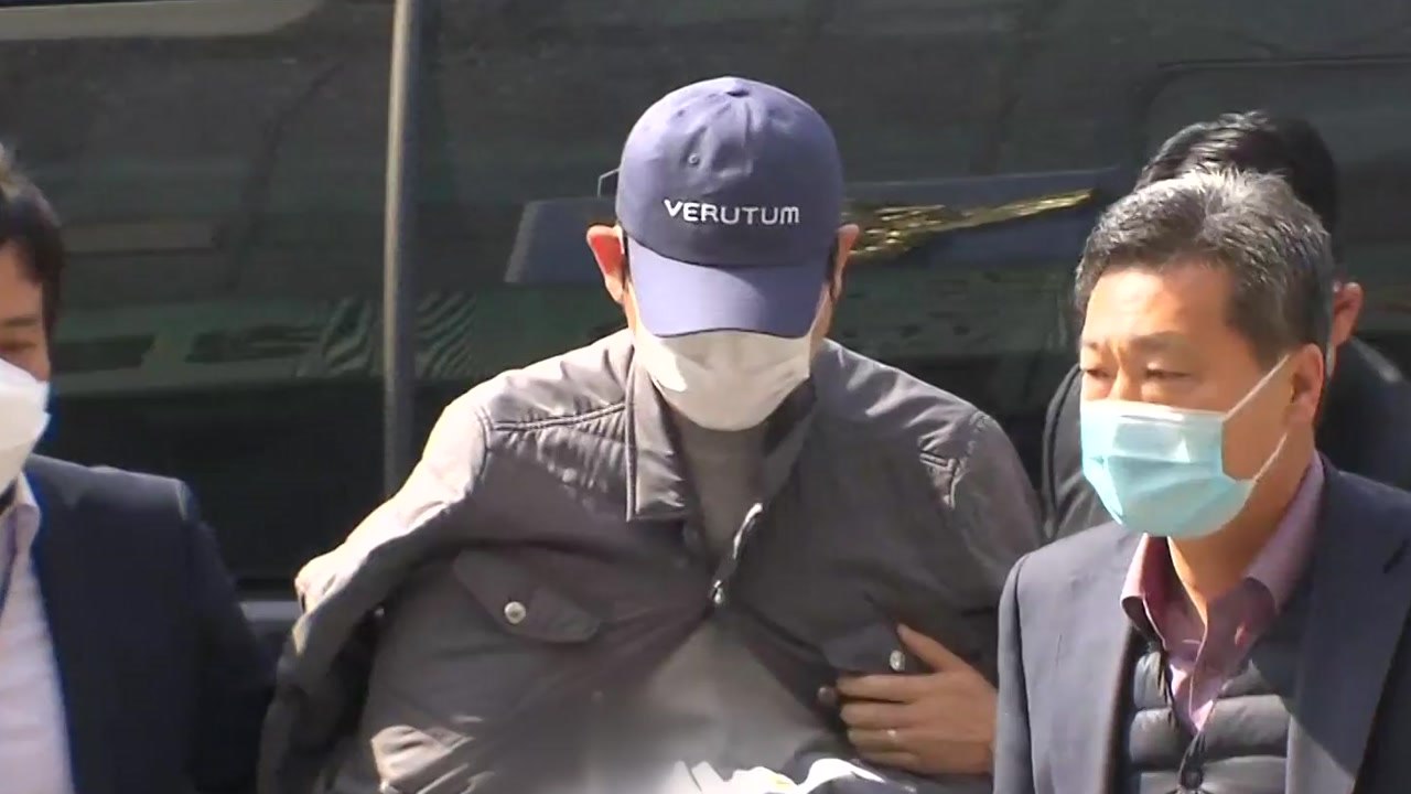 경찰, '라임 사태' 핵심 김봉현 체포 뒤 첫 조사 / YTN