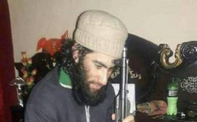 लश्कर कमांडर जुनैद मट्टू के जनाजे में शामिल हुए आतंकी