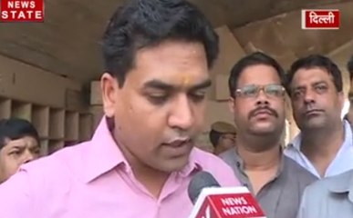 कपिल मिश्रा पहुंचे राजघाट, सरकार पर फिर बोला हमला