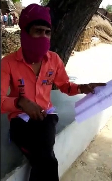 ग्राम लालपुरा में 36 पात्र लोगों को दिए गए राशन कार्ड