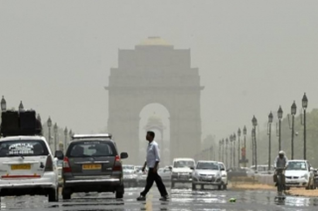 कोहरे का प्रकोप जारी, कई ट्रेनें हुई प्रभावित