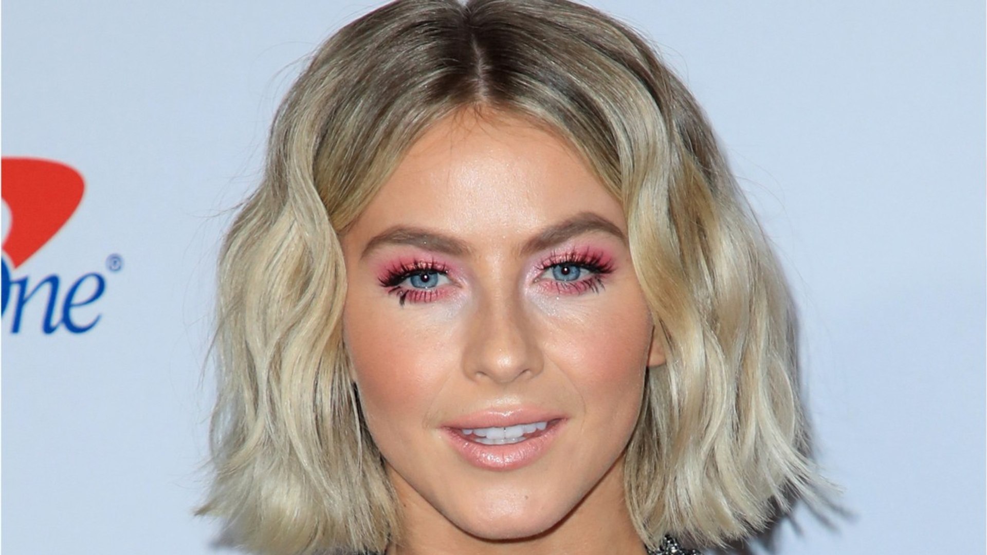 Julianne Hough Uses Quarantine Time To Reflect - video Dailymotion