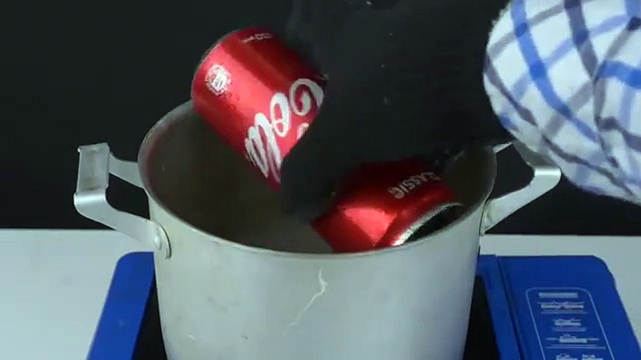 5 COOL ,EXPERIMENTS, WITH COCA COLA,  MENTOS