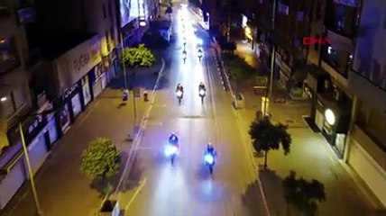Mersin polisinden 23 Nisan turu