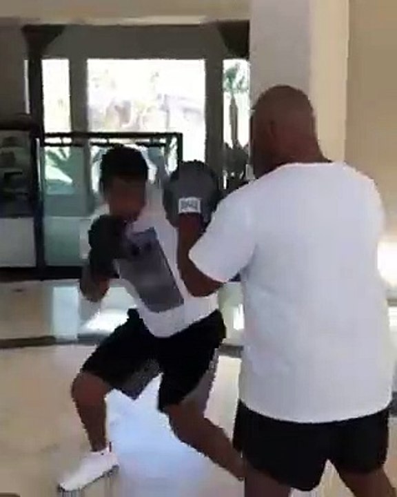 MIKE TYSON ET SON FILS : L'ÉLÈVE VA-T-IL DÉPASSER LE MAÎTRE ?