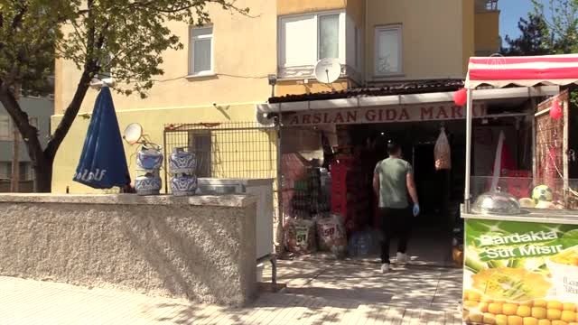 Hayırsever, ihtiyaç sahiplerinin 3 bin 500 liralık bakkal borcunu ödedi