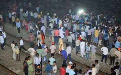 अमृतसर रेल हादसा: लापरवाही पर लोगों का फूटा गुस्सा