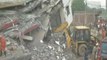 ग़ाज़ियाबाद में गिरी इमारत, कई लोगों के मलबे में फंसे होने की आशंका