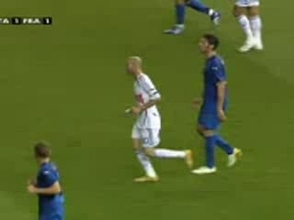 OUT_zidane donne cou