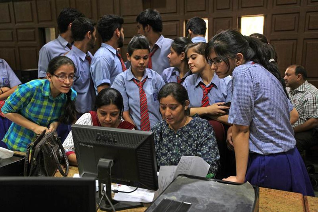 CBSE 10th result 2018: सीबीएसई 10वीं के नतीजे घ...