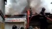 पुणे के स्लम एरिया में लगी भीषण आग