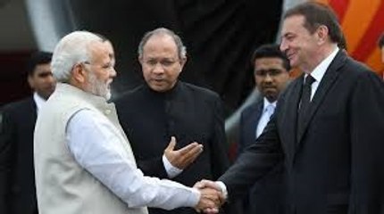 रूस पहुंचे पीएम मोदी, पुतिन ने किया स्वागत