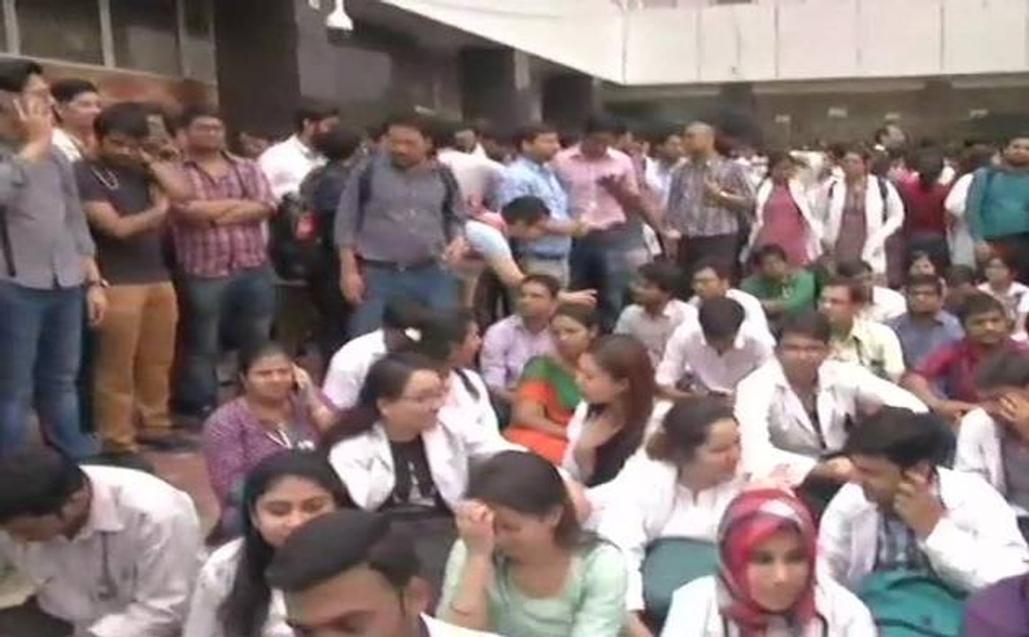AIIMS के डॉक्टरों की हड़ताल जारी, मरीजों की बढ़ी परेशानी