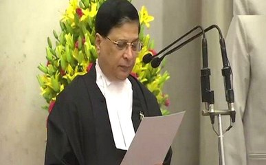 उप-राष्ट्रपति को सौंपा गया महाभियोग प्रस्ताव
