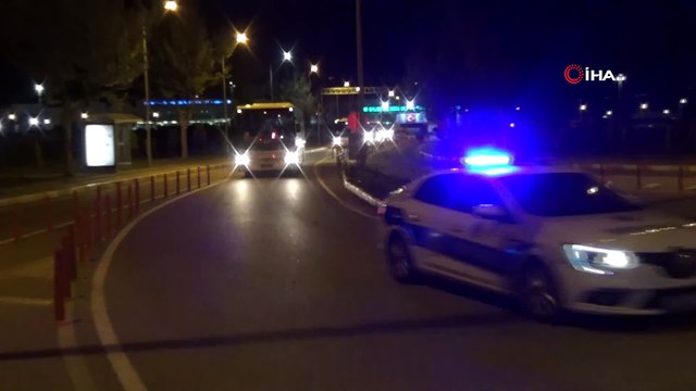 Kazakistan’dan 164 vatandaşı getirilen uçak Balıkesir Koca Seyit Hava Limanı'na iniş yaptı