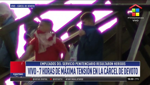 Motín en Devoto: presos tiran piedras y la policía balas de goma