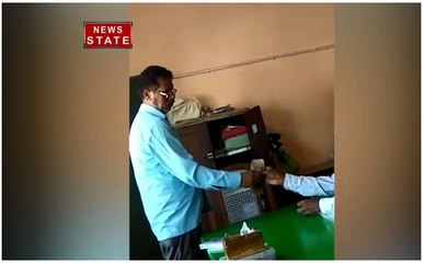 उत्तर प्रदेश : वायरल हुआ तहसील में तैनात कर्मचारी का घूस लेते हुए वीडियो
