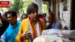 चाय गरम : चाय पर चर्चा कर रहे शशि थरुर (Shashi Tharoor), चाय की दुकान पर धुआंधार सियासत