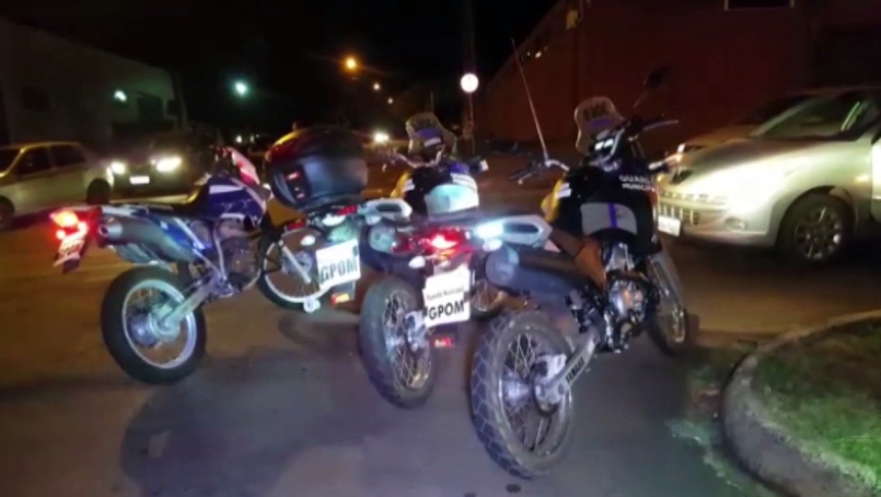 Colisão entre três veículos é registrada na Avenida Rocha Pombo