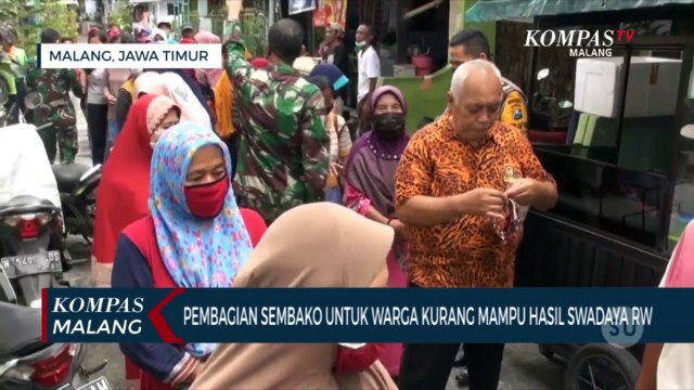 Tak Kunjung Dapat Bantuan Sembako Gratis, RW Swadaya Bagi Sembako ke Warga Tak Mampu