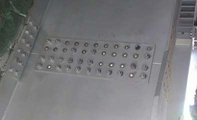 नोएडा: सेक्टर 38 पुल के नीचे से गायब हुए 400 नट बोल्ट