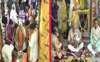 पीएम मोदी ने वडनगर के हाटकेश्वर मंदिर में की पूजा अर्चना