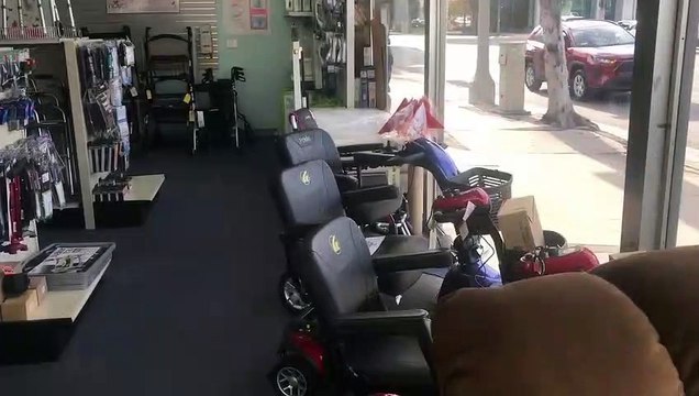 visual.ly/community/Videos/business/need-mobility-scooter-call-800-606-6777-wishing-well-medical-supply