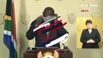 Güney Afrika Devlet Başkanı'nın maske ile imtihanı
