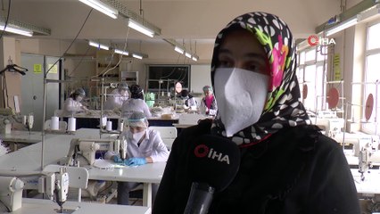 Kağıthaneli öğrenciler günde 10 bin maske üretiyor