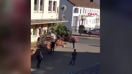 Almanya'nın Osnabrück kentinde ilk ezan dışarıdan okundu