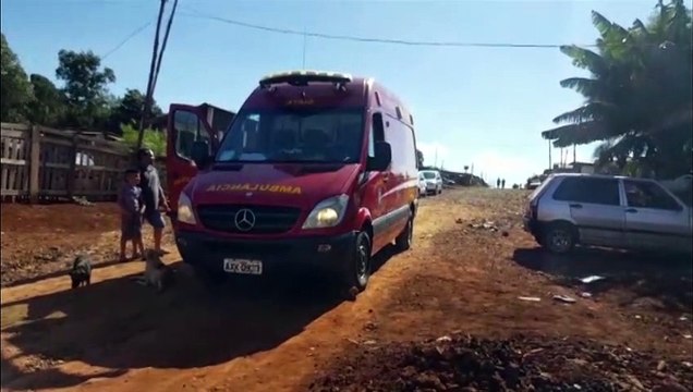 Homem sofre queda de 4 metros de altura no Cascavel Velho