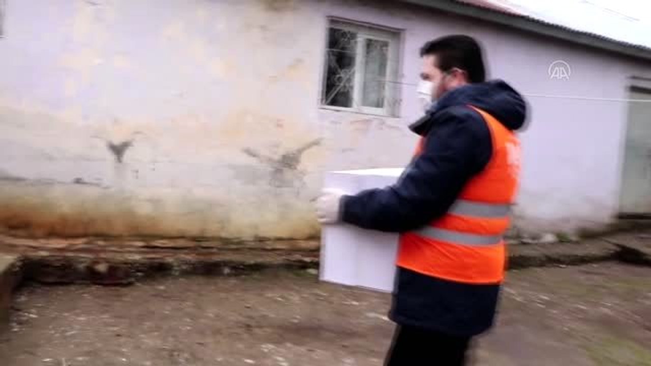 Vefa Sosyal Destek Grubu ihtiyaç sahiplerine ulaşmaya devam ediyor