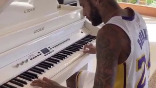 Neymar Tocando Piano 