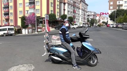 TEKİRDAĞ Motosikletinde marşlar çalarak gazete satıyor