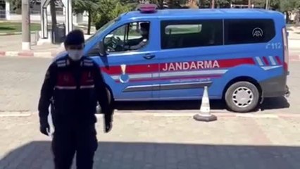 Nişanlısına jandarmalar aracılığıyla doğum günü sürprizi yaptı - KIRKLARELİ