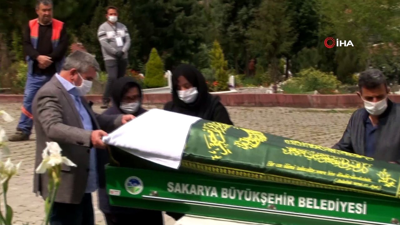 TRT  eski genel müdürü Demiröz, Sakarya'da son yolculuğuna uğurlandı