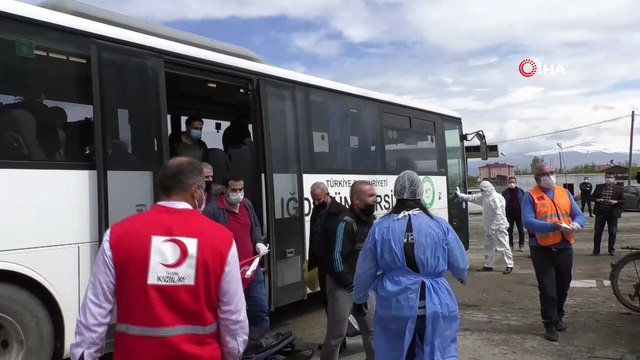 Suudi Arabistan'dan getirilen 169 Türk vatandaşı Iğdır'da yurda yerleştirildi