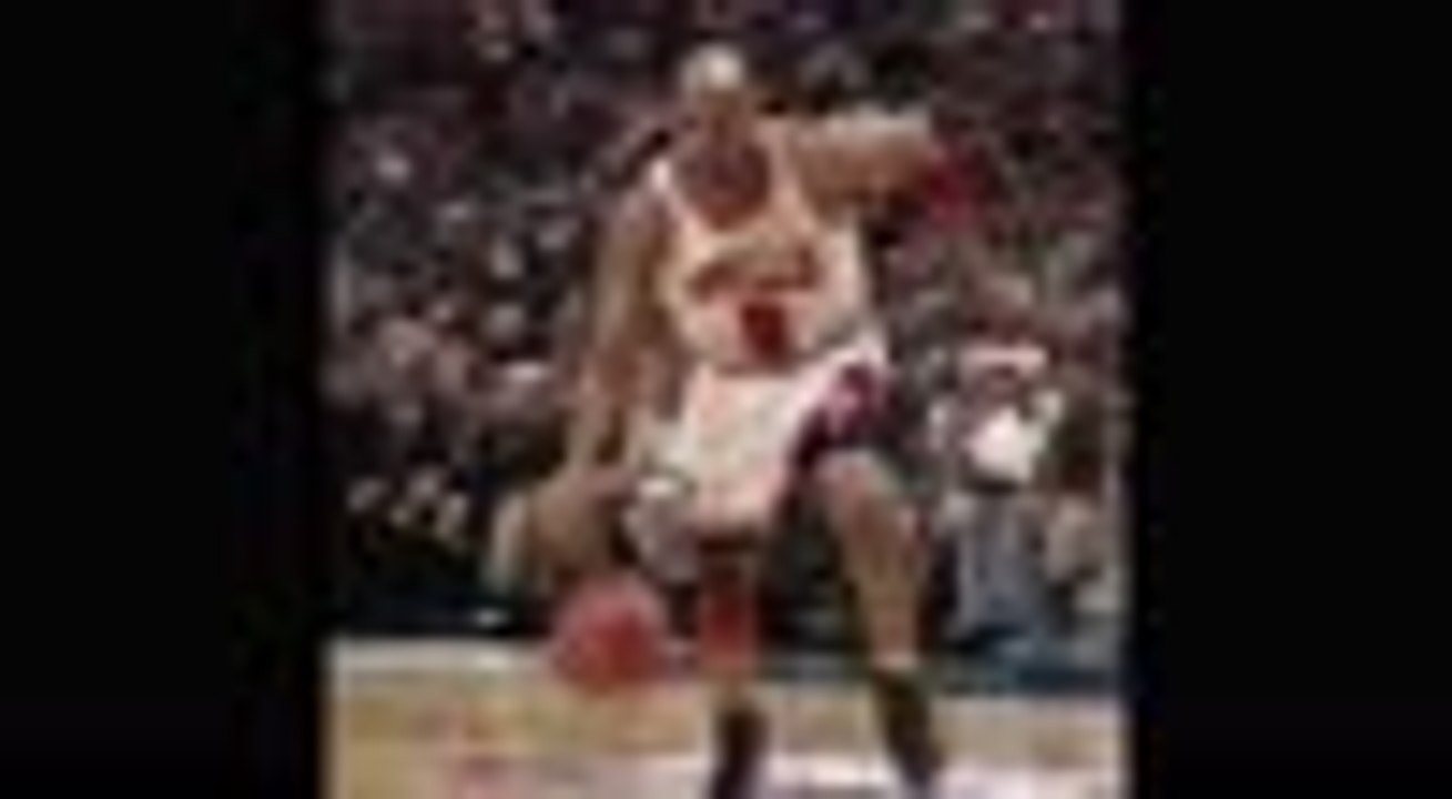 On This Day - Jordan's Bulls begin 1996 NBA Playoffs in dominant fashion​