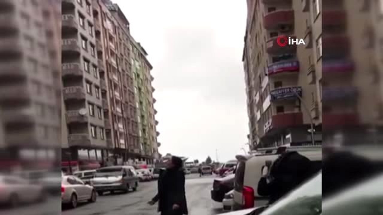 Rize'de sıra dışı doğum günü sürprizi...Yük asansörüyle evin balkonuna doğum günü pastası gönderiler