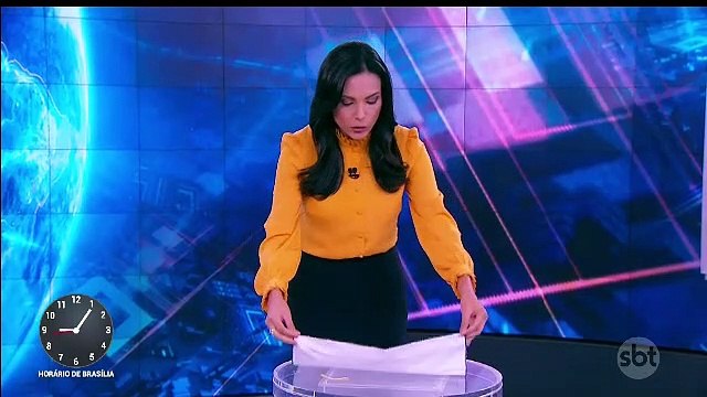 Márcia Danta mostra como se fazer uma máscara de proteção - Primeiro Impacto com Márcia Dantas (03/04/2020) (09h06) | SBT 2020 (Combate ao novo coronavírus)