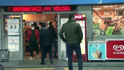 Sokağa çıkma kısıtlamasının ardından vatandaşlar benzinliklere akın etti