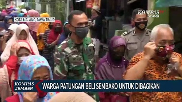 Warga Patungan Beli Sembako Untuk Dibagikan kepada Sesama