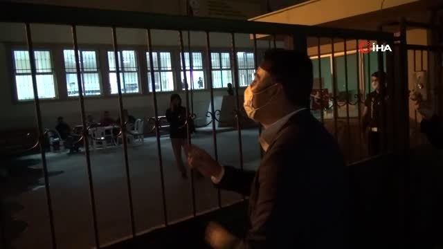 Karantinadaki infaz koruma memuru eşe doğum günü sürprizi