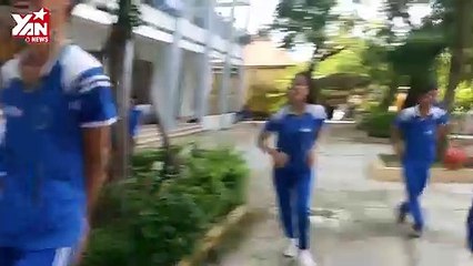 Cả trường vây kín nhà vệ sinh xem nam sinh Đà Nẵng tỏ tình dịp 20/10