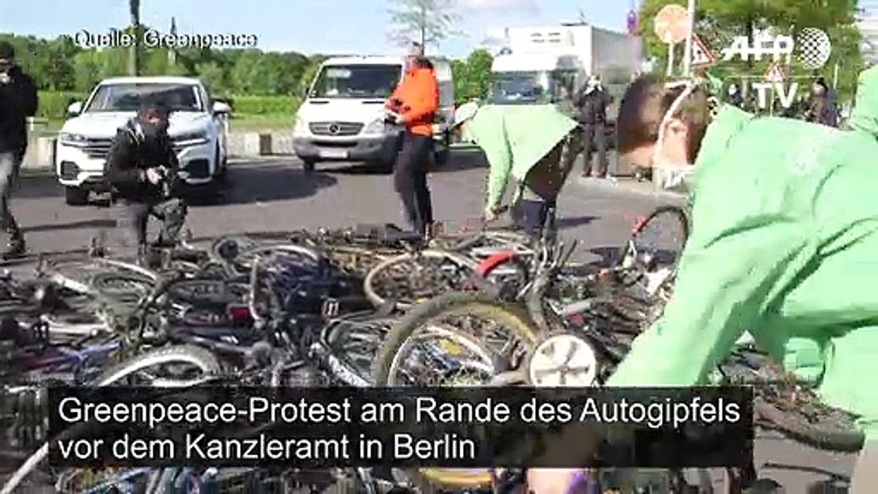 Greenpeace-protest gegen kaufprämien für suvs