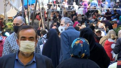 Yasak sonrası pazara koşan vatandaşlar, adım atacak yer bırakmadı