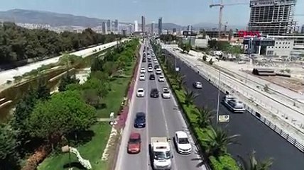 İzmir'de sokağa çıkma kısıtlaması sonrası yoğunluk oluştu