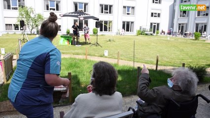 Radio Chevauchoir en tournée des maisons de repos